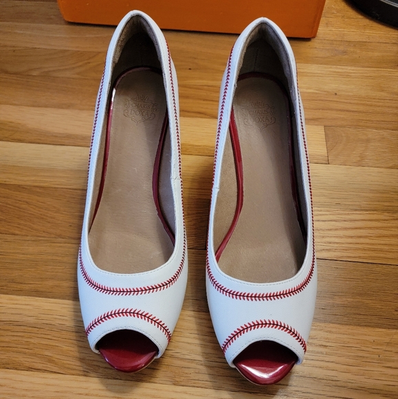 Charis Doxa "baseball" Wedges - Picture 4 of 11